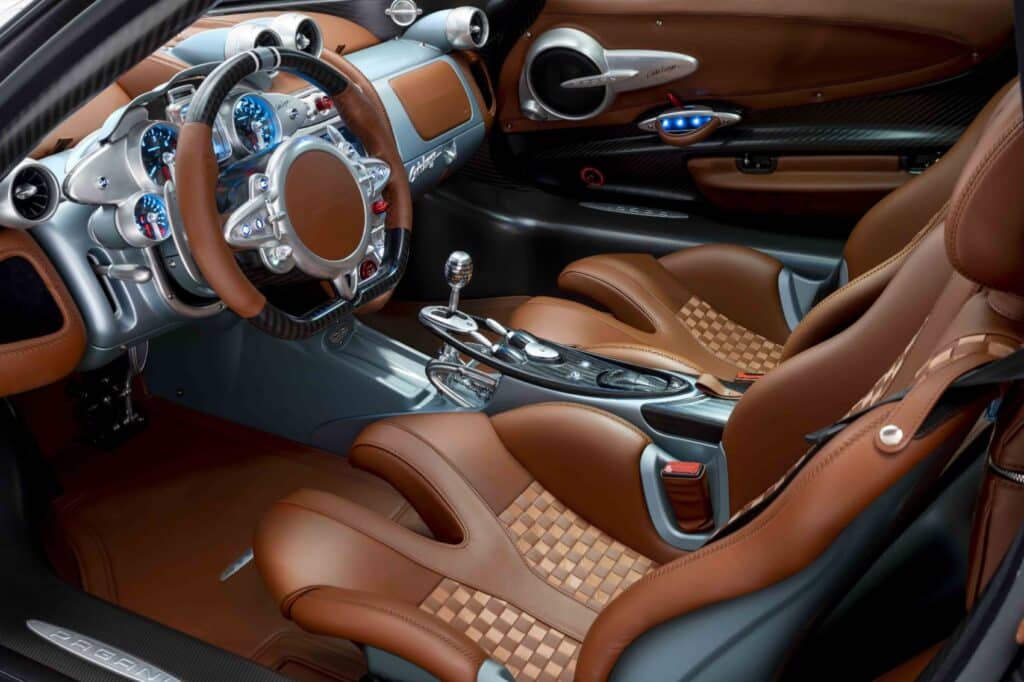 Pagani Huayra Codalunga interior layout. 